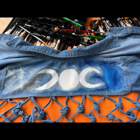 Triple Moon Hand Painted Denim Jacket XL NWT - Picture 10 of 10